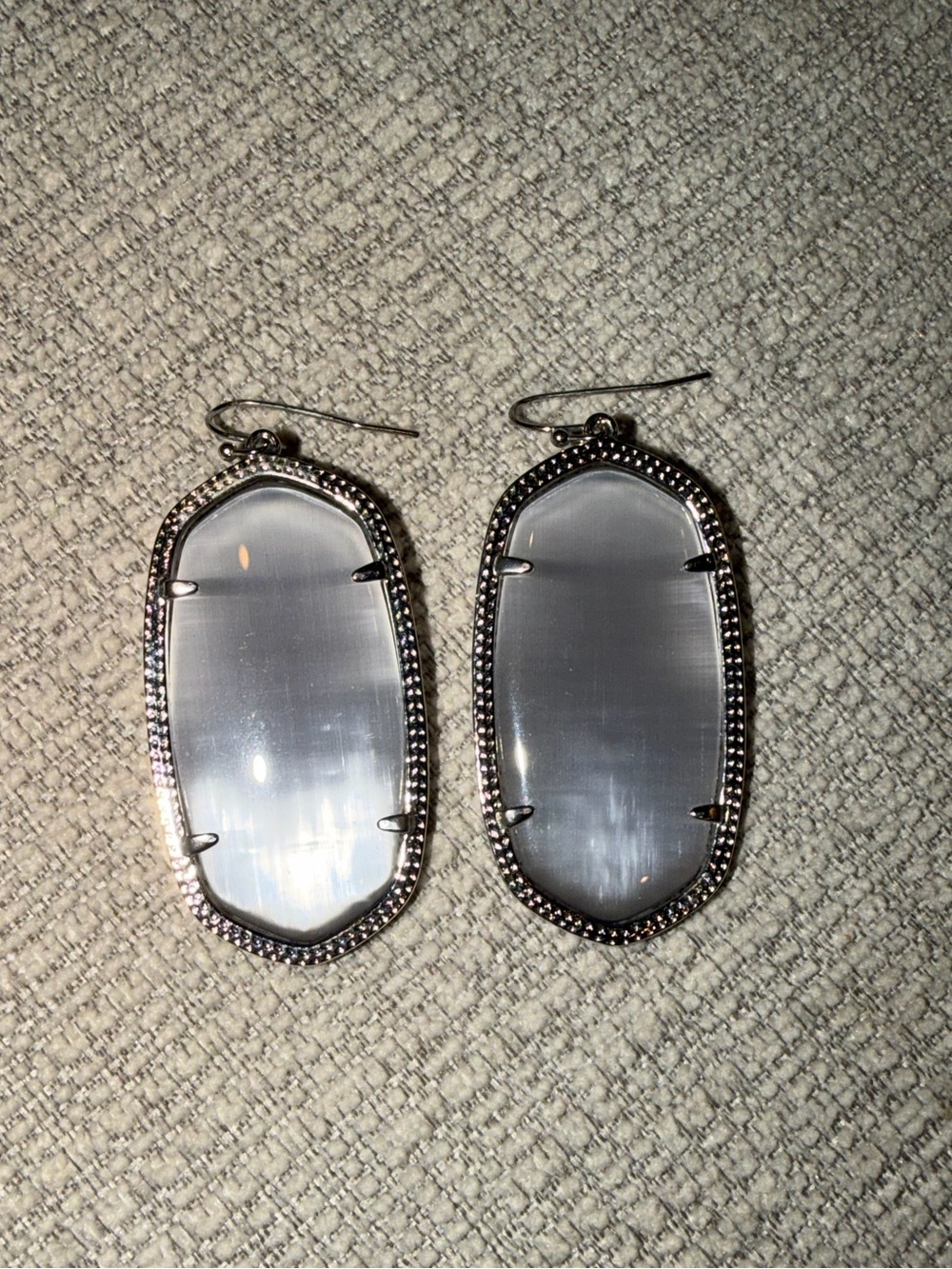 Kendra Scott Danielle Silver Gray Cat’s Eye Drop Earrings